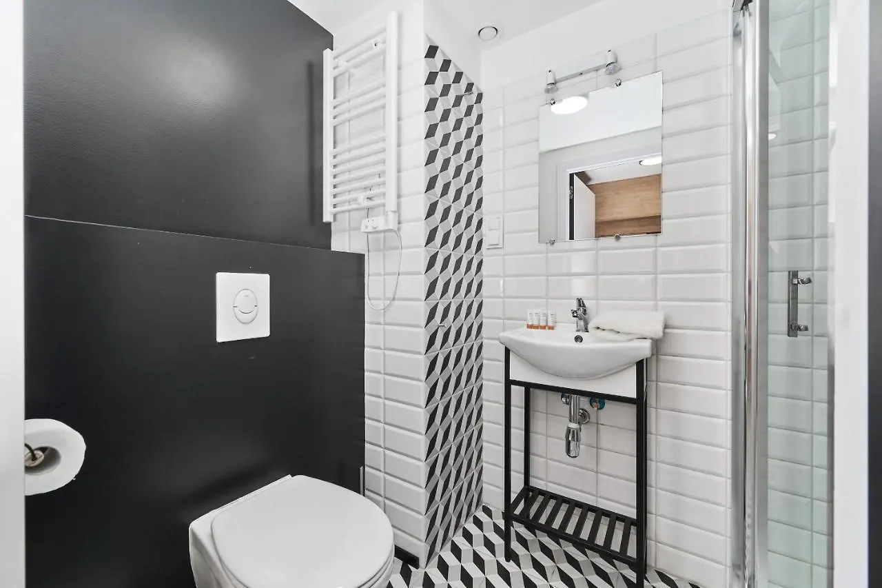 Mezzanine Studio Apartments Zarembowicza Wroclaw Airport By Renters Poland