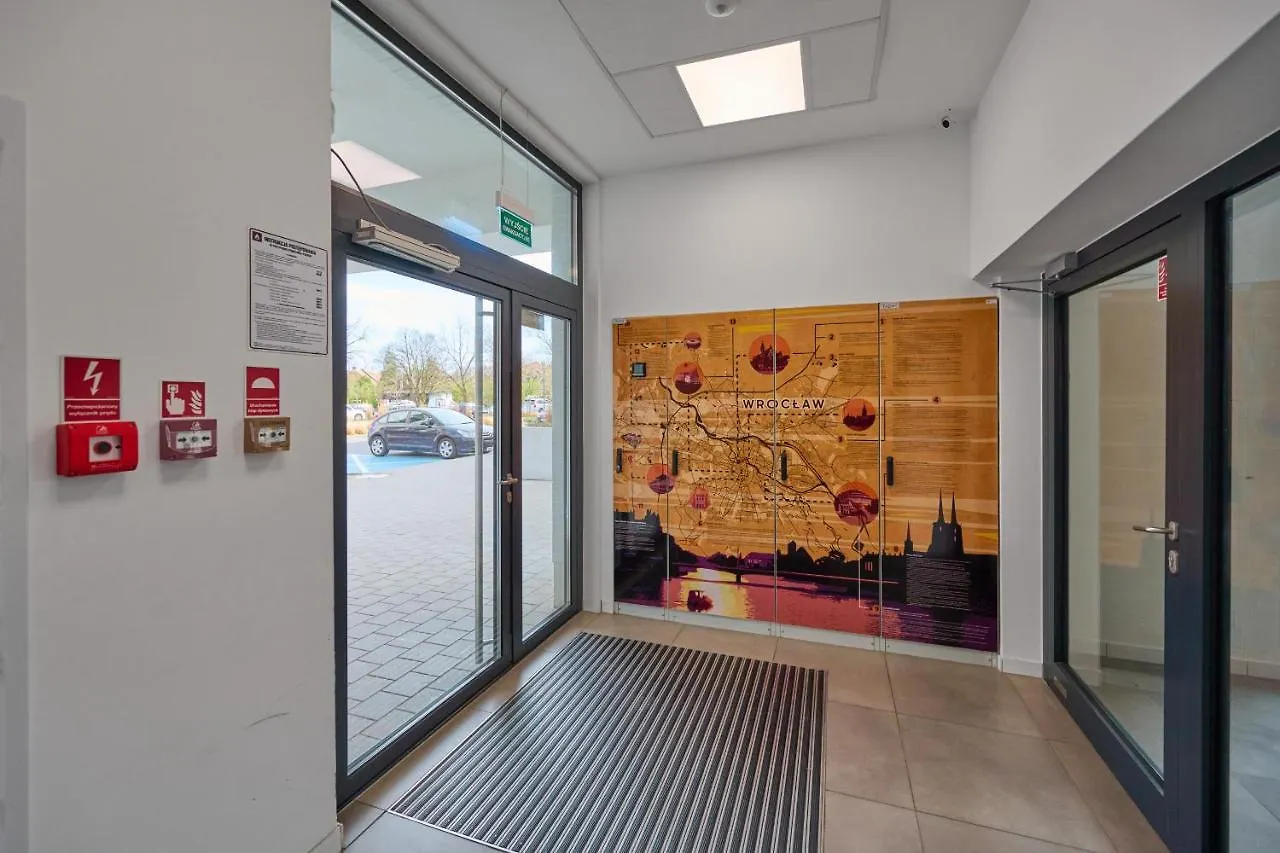 Mezzanine Studio Apartments Zarembowicza Wroclaw Airport By Renters
